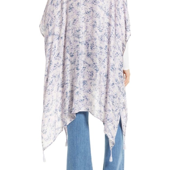 Nordstrom Printed Ruana/ Kimono in Purple Hint Waverly - Picture 3 of 7